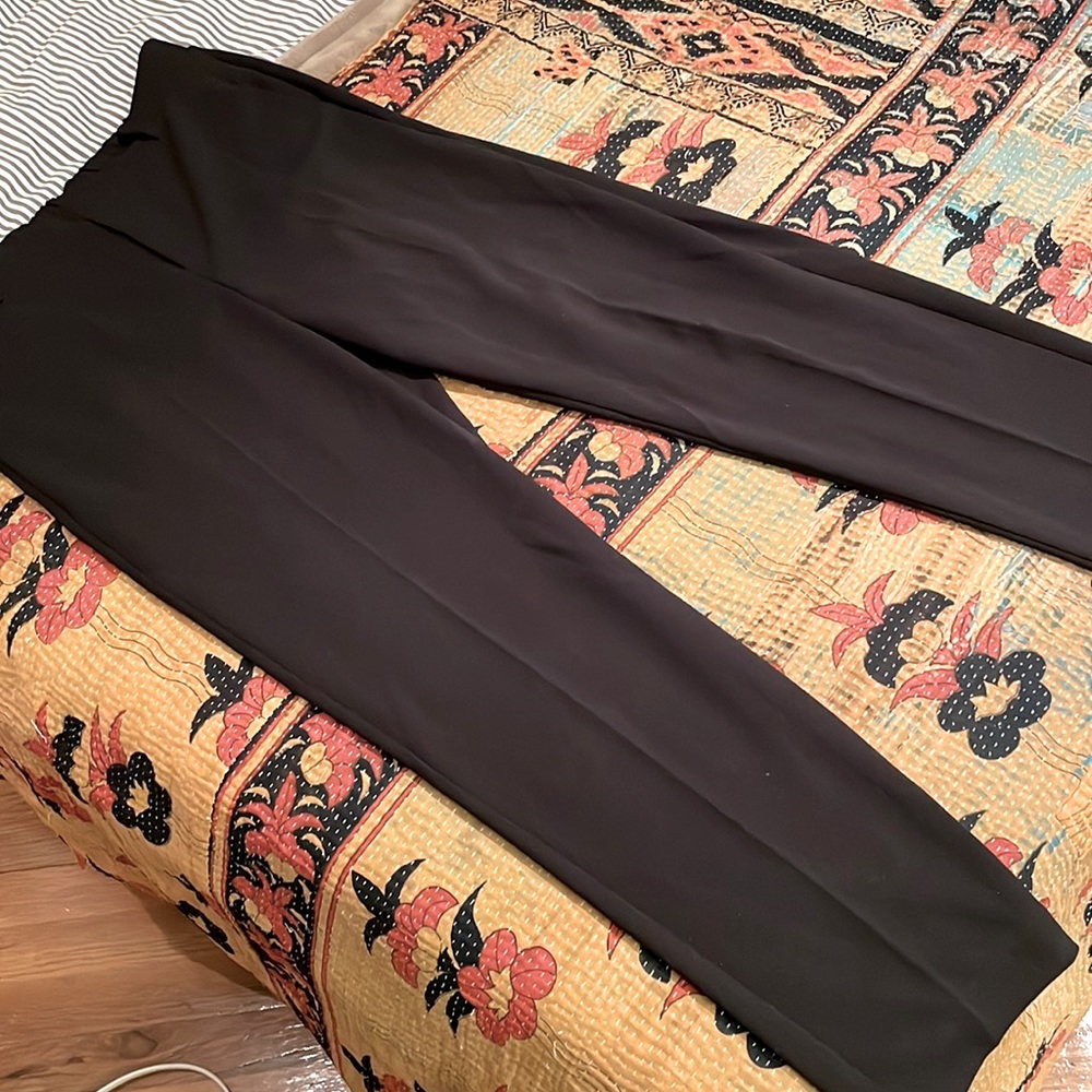Black Stretchy trousers — comfy + professional